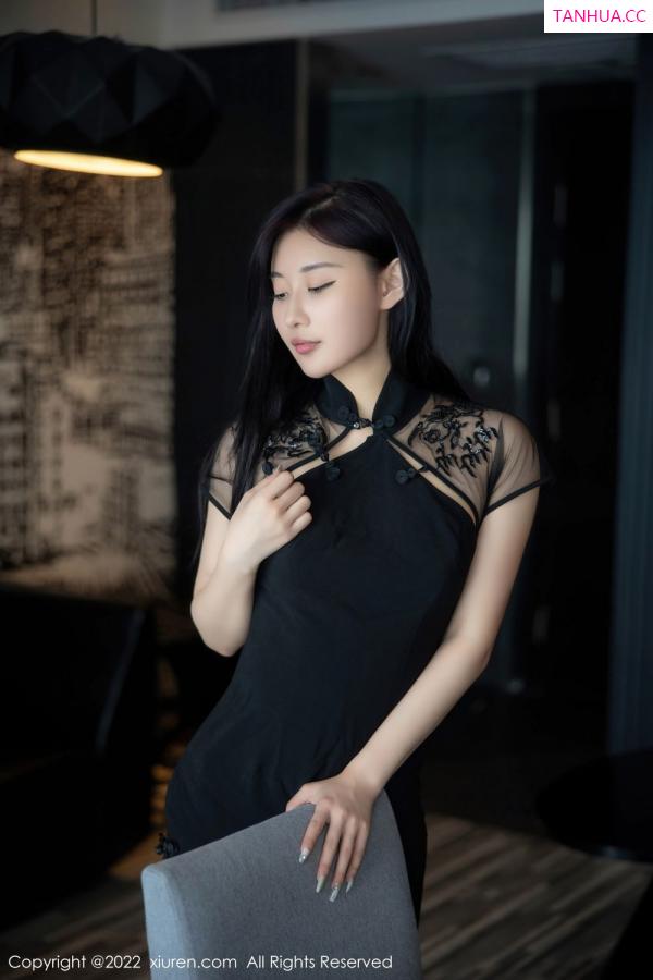 顾楚楚  [XiuRen]高清写真图 2022.10.11 No.5691 顾楚楚maily第4张图片